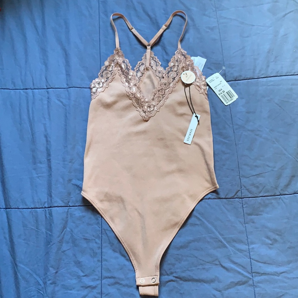 Rose Seamless Lingerie Top